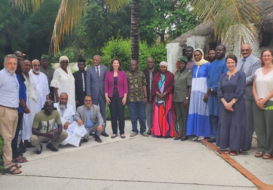  Atelier de cadrage du SEDAD, Ndangane, octobre 2023. Partenaires du Cégep avec Patricia Peña, sous-ministre adjointe pour Affaires mondiales Canada.